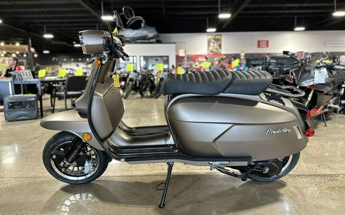 2022 Genuine Scooter Co Royal Alloy GT150