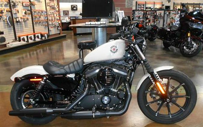 2022 Harley-Davidson Iron 883 Review [Air-Cooled Sportster]