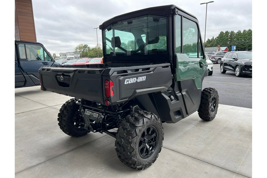 2026 Can-Am Defender DPS CAB HD9