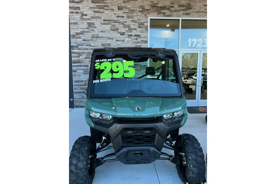 2026 Can-Am Defender DPS CAB HD9
