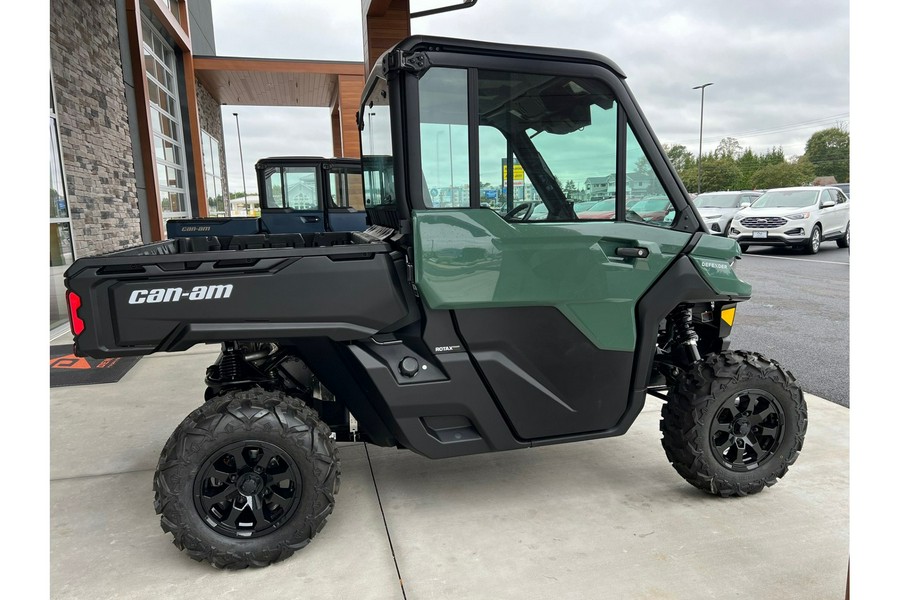 2026 Can-Am Defender DPS CAB HD9