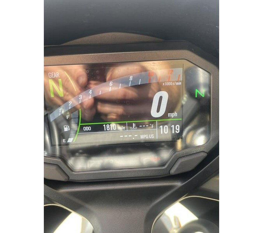 2022 Kawasaki Ninja® 650 Metallic Matte Graphenesteel Gray