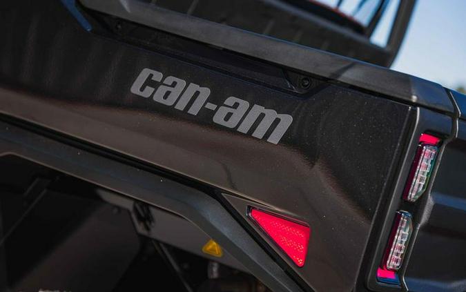 2026 Can-Am® Defender MAX LONE STAR HD11