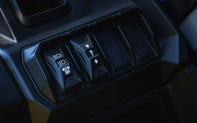 2026 Can-Am® Defender MAX LONE STAR HD11