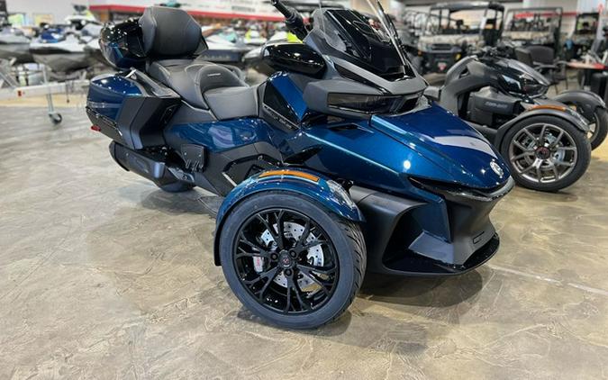 2024 Can-Am Spyder F3 Limited Dark Wheels