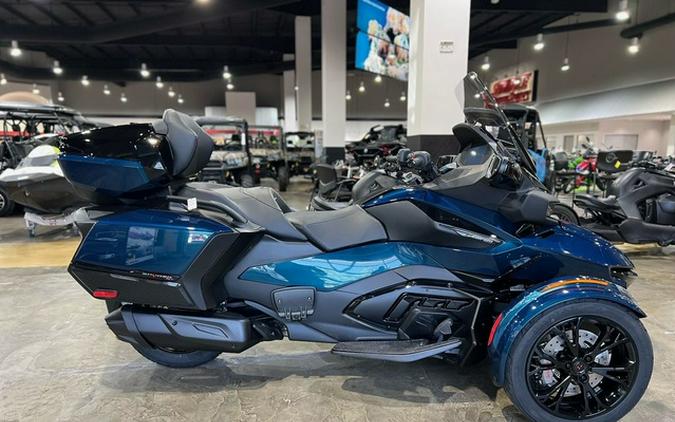 2024 Can-Am Spyder F3 Limited Dark Wheels