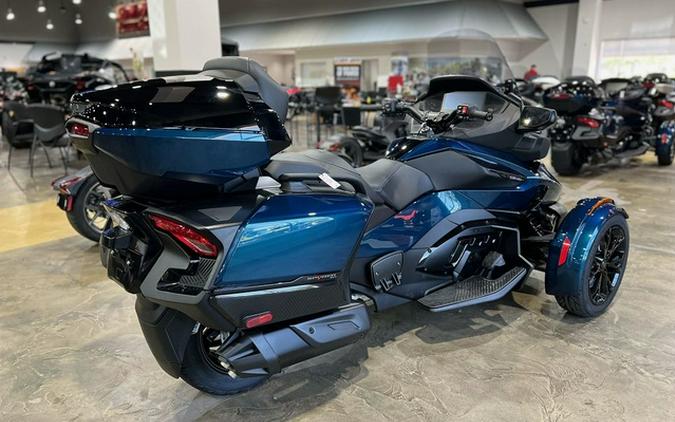 2024 Can-Am Spyder F3 Limited Dark Wheels