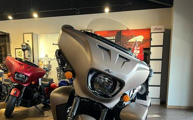 2025 Indian Motorcycle Roadmaster® PowerPlus Dark Horse® with 112