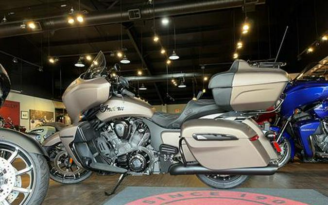 2025 Indian Motorcycle Roadmaster® PowerPlus Dark Horse® with 112