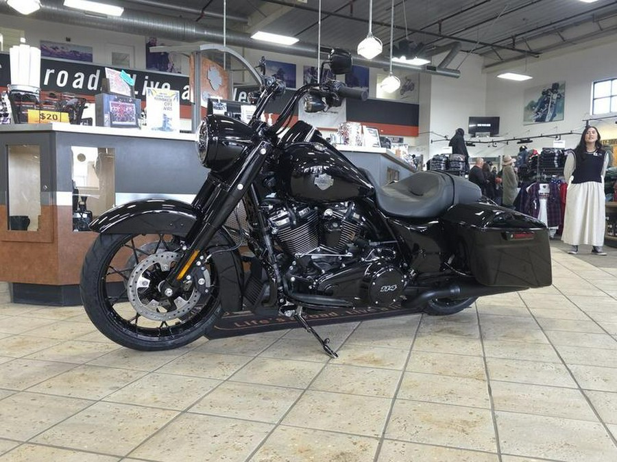 2025 Harley-Davidson® FLHRXS - Road King® Special