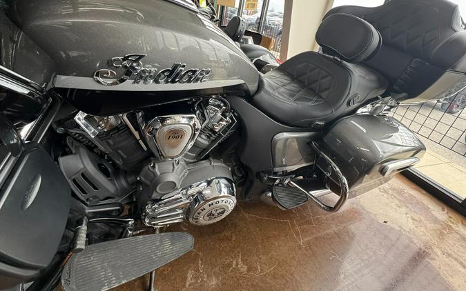 2024 Indian Motorcycle PURSUIT LIMITED