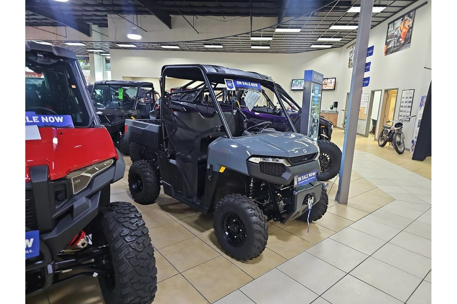 2026 RANGER 500 STEALTH GRAY Base - Polaris