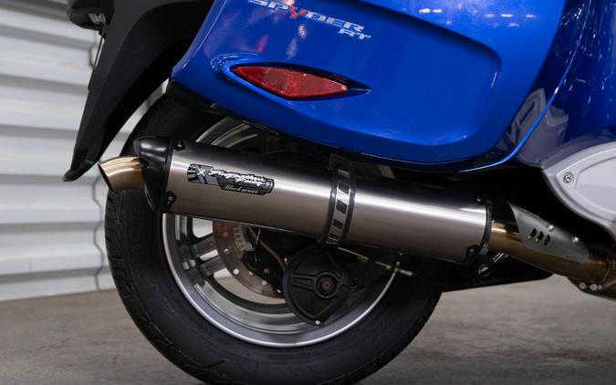2012 Can-Am Spyder® RT Audio & Convenience