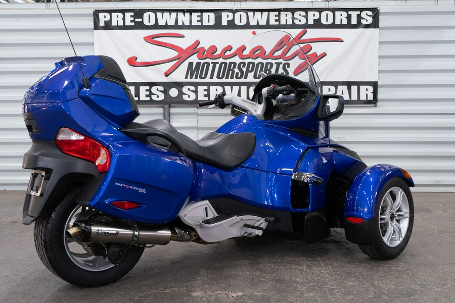 2012 Can-Am Spyder® RT Audio & Convenience
