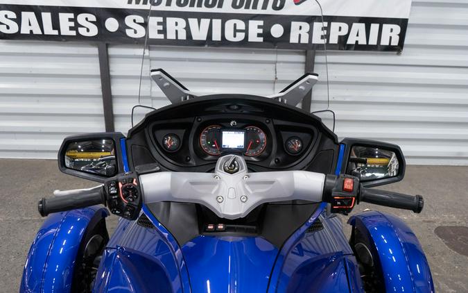 2012 Can-Am Spyder® RT Audio & Convenience