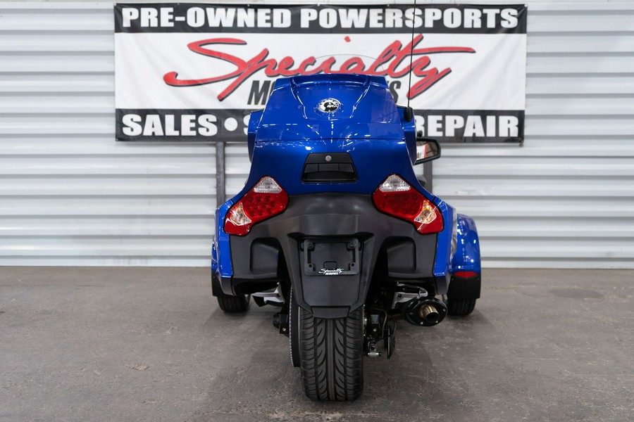2012 Can-Am Spyder® RT Audio & Convenience