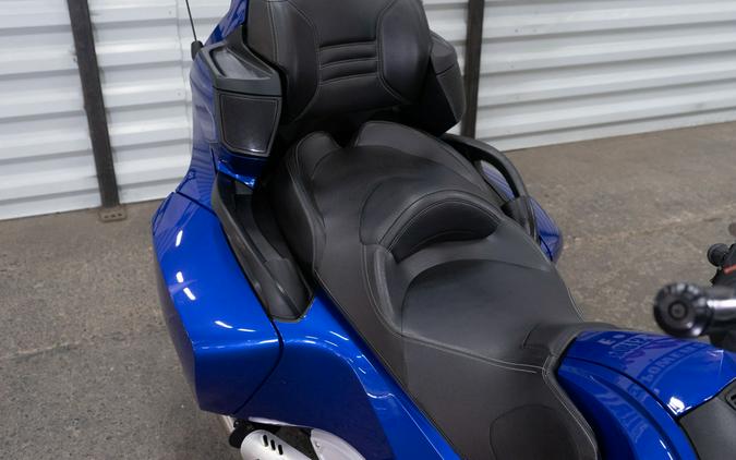 2012 Can-Am Spyder® RT Audio & Convenience