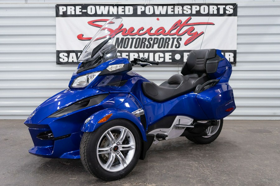 2012 Can-Am Spyder® RT Audio & Convenience