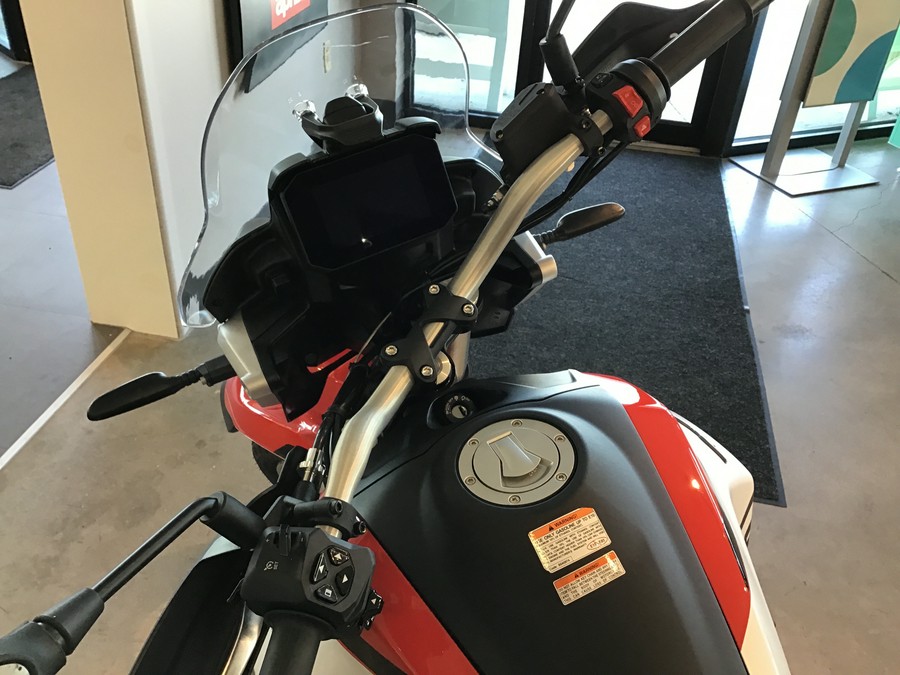 2025 Moto Guzzi V85 TT