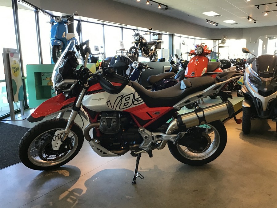 2025 Moto Guzzi V85 TT