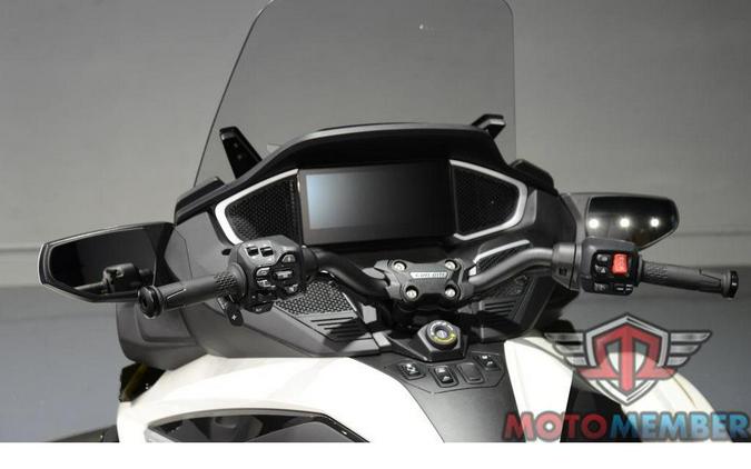 2026 Can-Am Spyder RT Limited Platine