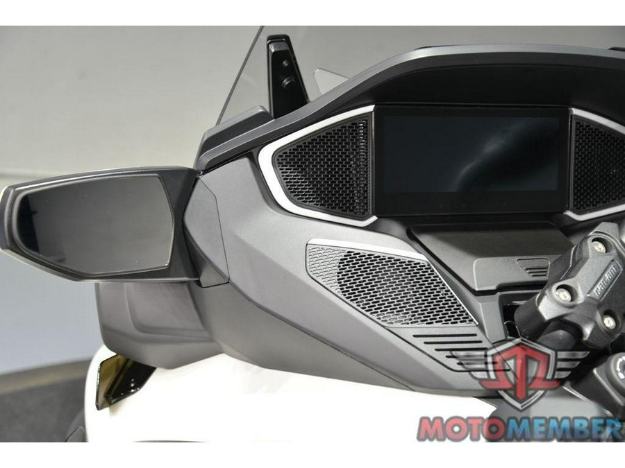 2026 Can-Am Spyder RT Limited Platine