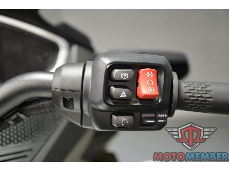 2026 Can-Am Spyder RT Limited Platine