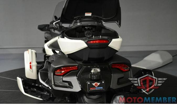 2026 Can-Am Spyder RT Limited Platine