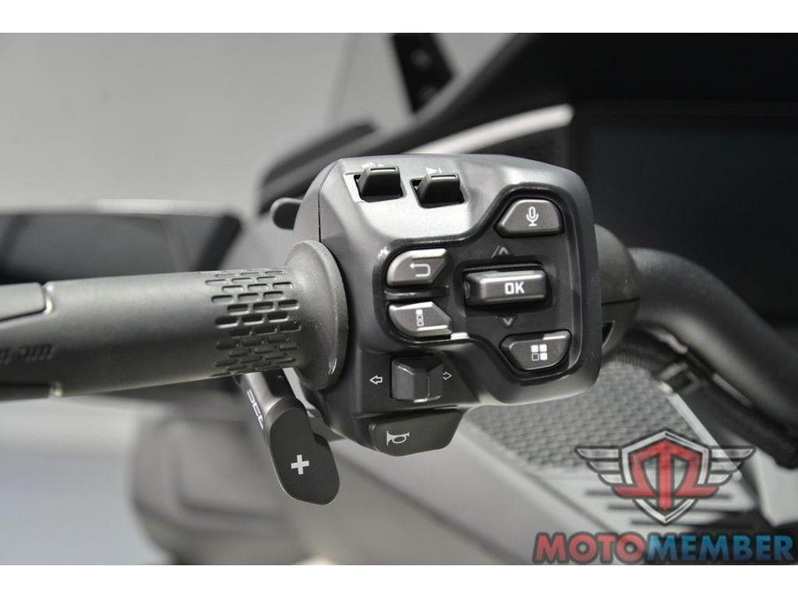 2026 Can-Am Spyder RT Limited Platine