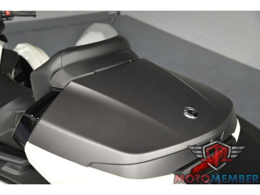 2026 Can-Am Spyder RT Limited Platine