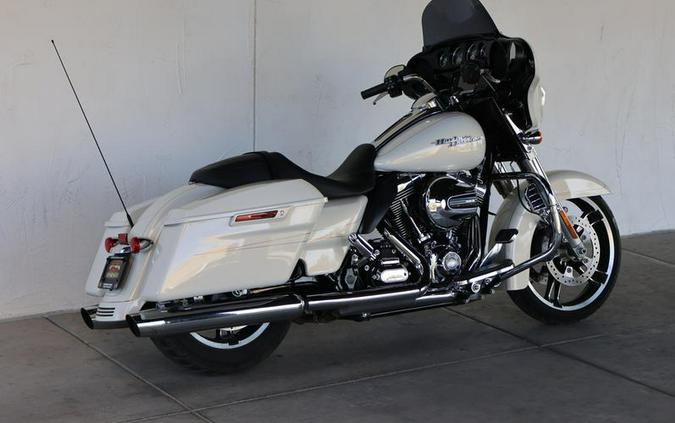 2015 Harley-Davidson® FLHXS - Street Glide® Special