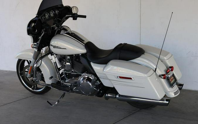 2015 Harley-Davidson® FLHXS - Street Glide® Special