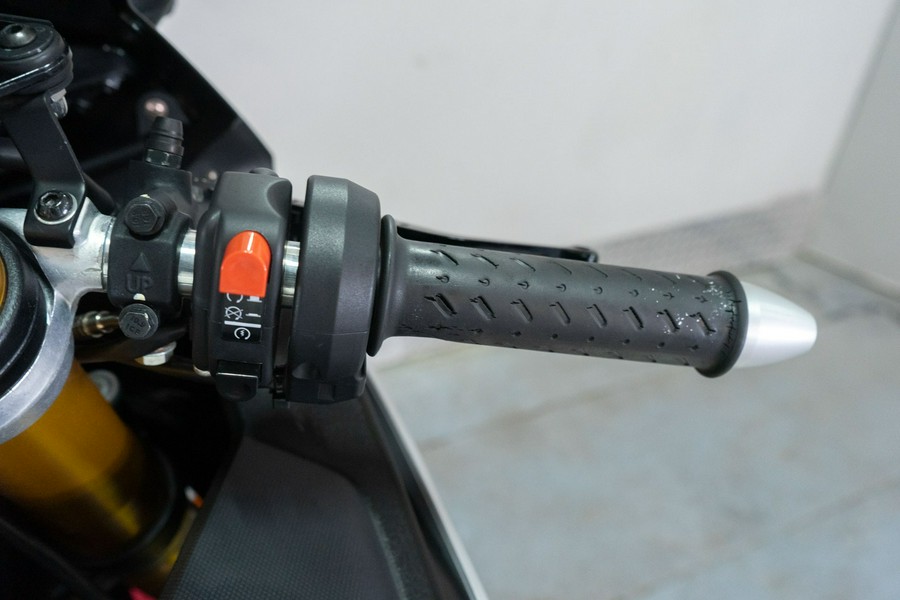 2017 Aprilia RSV4 RF ABS