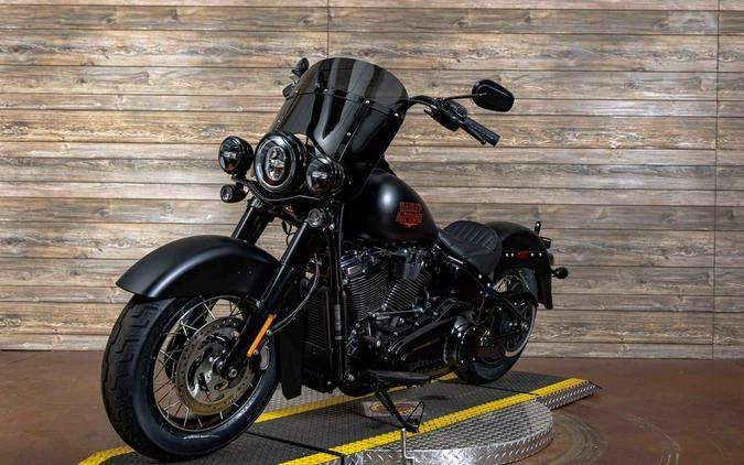 2026 FLHD - Deadwood™ - Harley-Davidson®