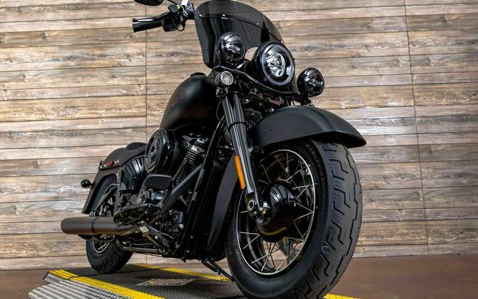2026 FLHD - Deadwood™ - Harley-Davidson®