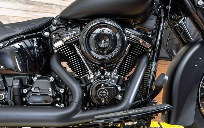 2026 FLHD - Deadwood™ - Harley-Davidson®