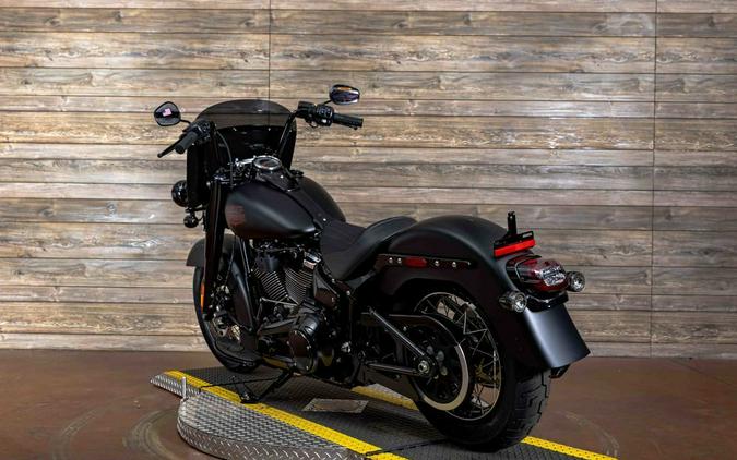 2026 FLHD - Deadwood™ - Harley-Davidson®