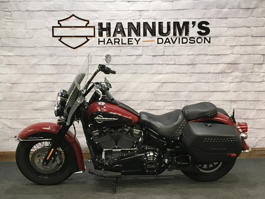 2020 Harley-Davidson Heritage Classic 114 Billiard Red/Vivid Black — Black Finish FLHCS