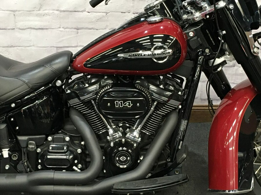 2020 Harley-Davidson Heritage Classic 114 Billiard Red/Vivid Black — Black Finish FLHCS