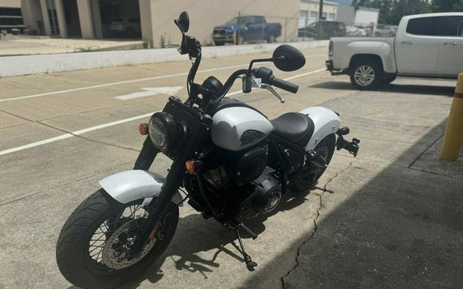 2024 Indian Chief Bobber ABS Ghost White Metallic Smoke