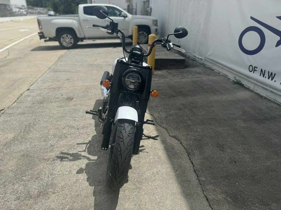 2024 Indian Chief Bobber ABS Ghost White Metallic Smoke