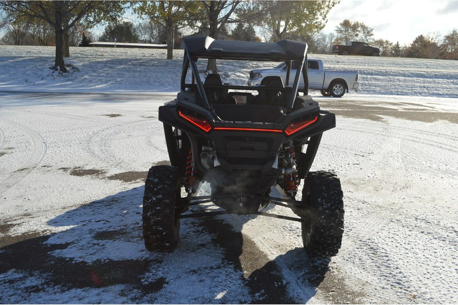 2024 Polaris Industries RZR XP 1000 Ultimate Indy Red