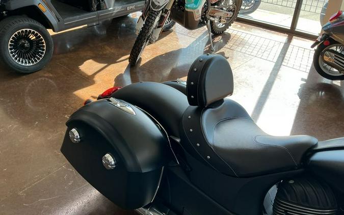 2017 Indian Motorcycle Indian® Chieftain Dark Horse®