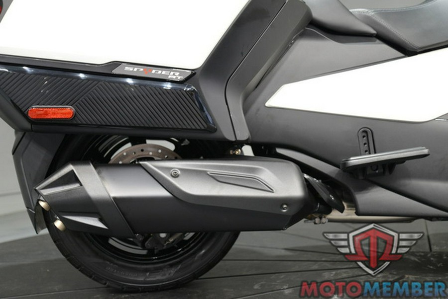 2026 Can-Am Spyder RT