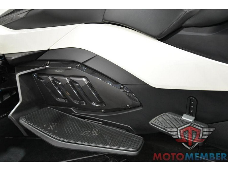 2026 Can-Am Spyder RT