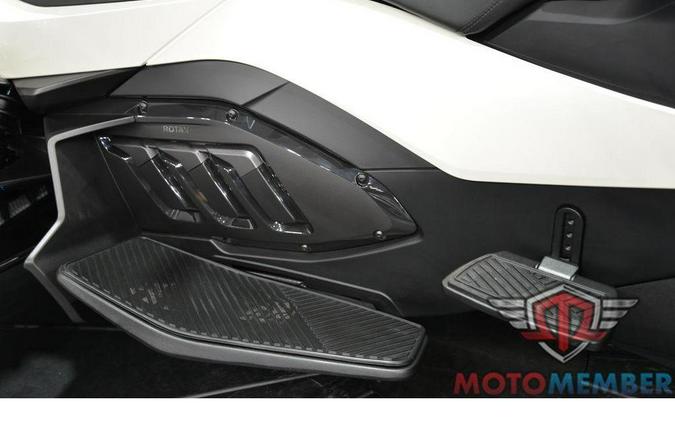 2026 Can-Am Spyder RT