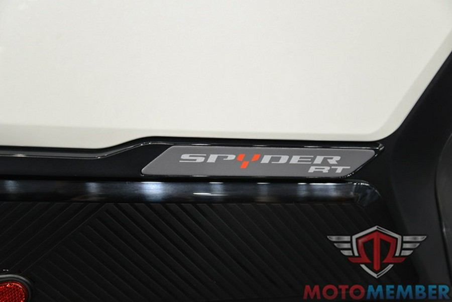 2026 Can-Am Spyder RT