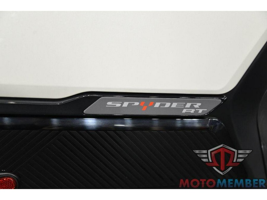 2026 Can-Am Spyder RT
