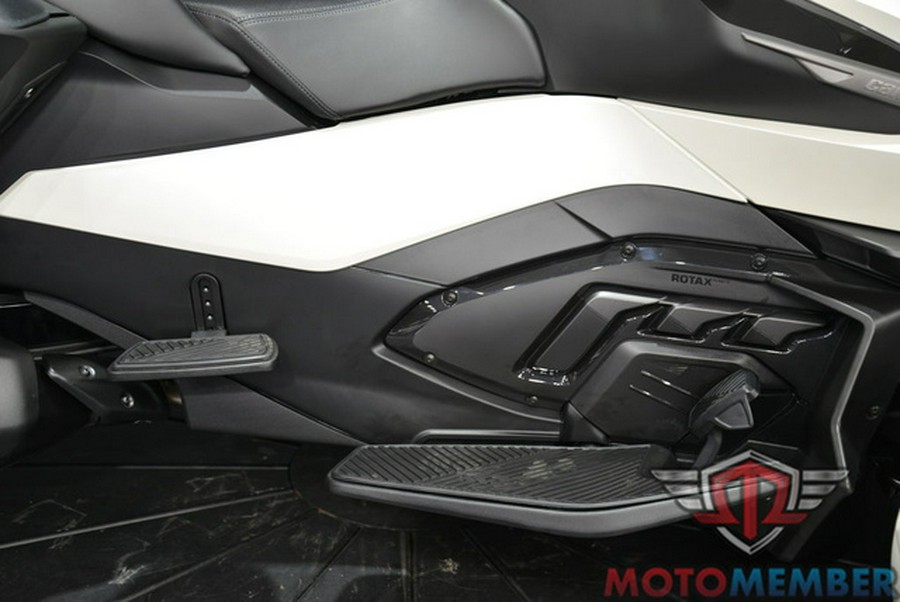 2026 Can-Am Spyder RT