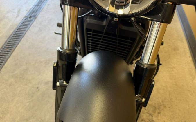 2025 Indian Scout Sixty Bobber Black Metallic